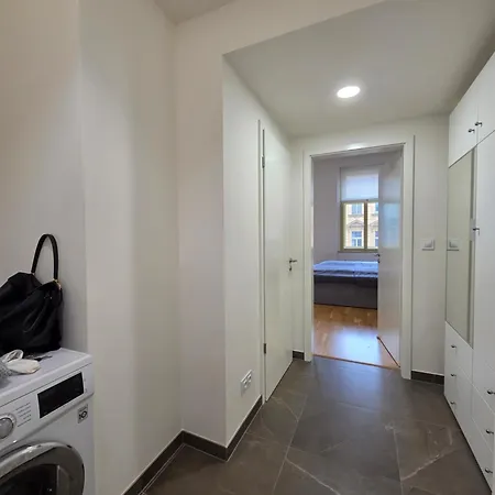 Modern Center Flat Apartment